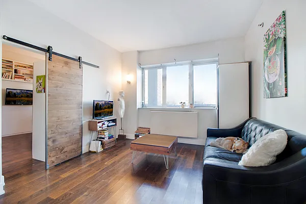 Rented by Twyford Real Estate | media 5