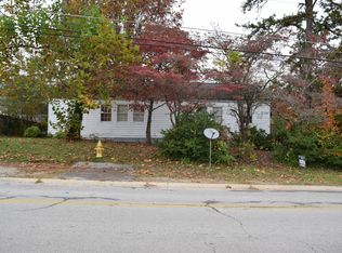 720 W Outer Dr, Oak Ridge, TN 37830