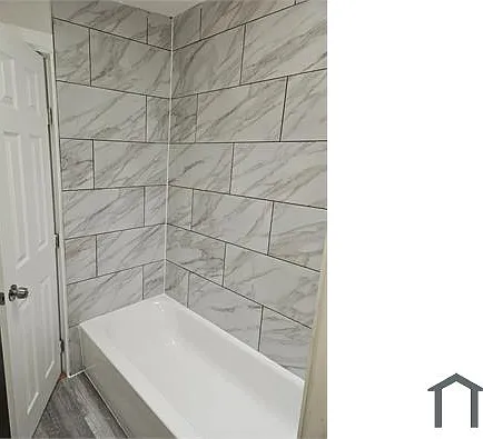 5554 Crowson St — Photo 17