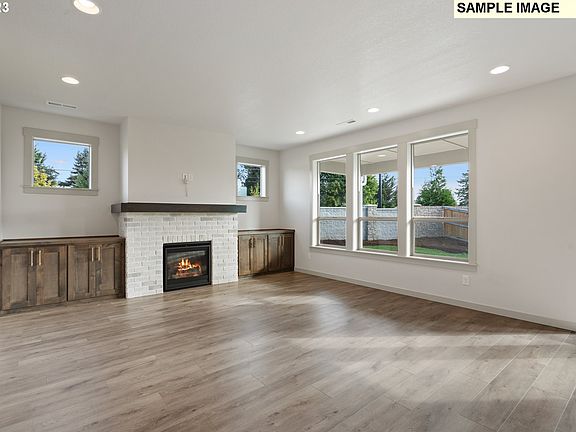 4th image of 11411 NE 135th Ave