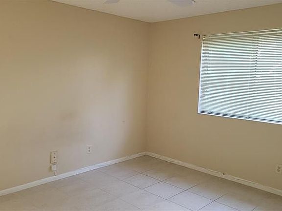 2nd image of 903 Coral Club Dr #903
