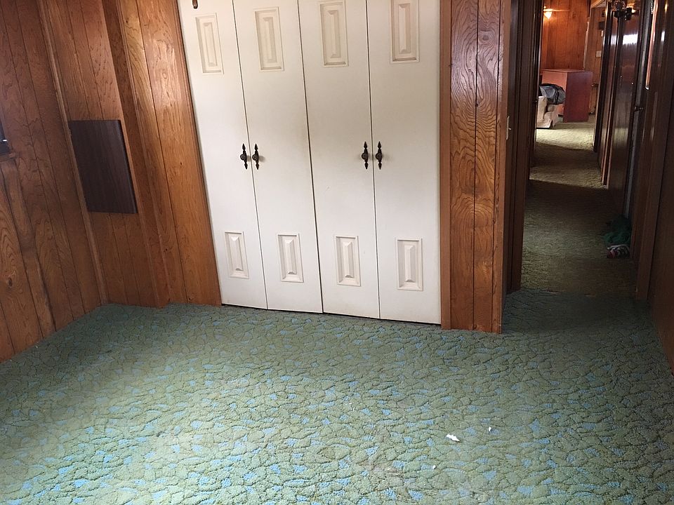 1st image of 14 Woodridge Dr