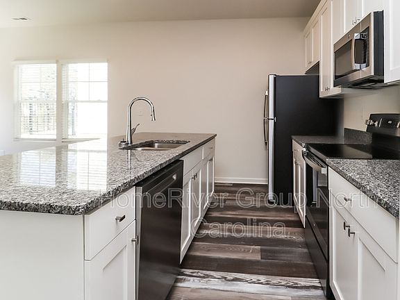 5th image of 110B Fosters Glen Pl