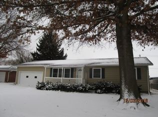 2617 Butterfoot Ln, Hastings, NE 68901