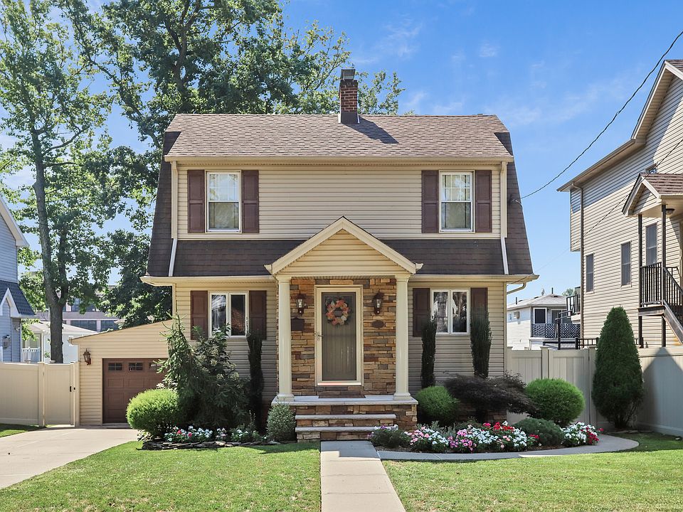 1st image of 40 Grandview Ter