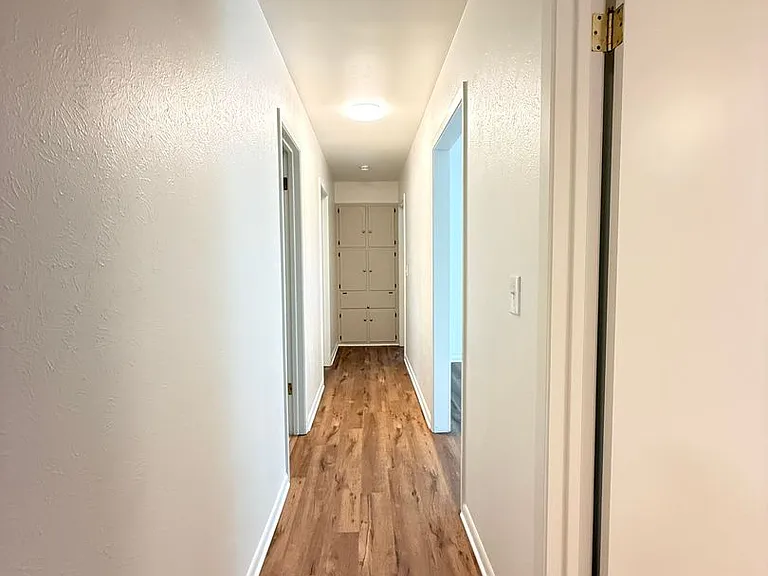 1039 Harris Ln — Photo 17