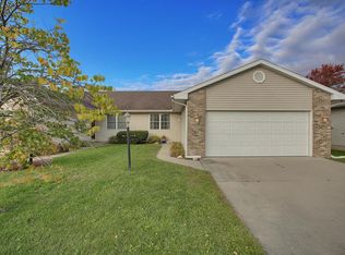 1003 Waters Edge Rd #1003, Champaign, IL 61822