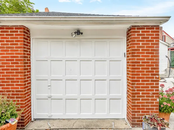 65-32 170th Street image 16 of 27