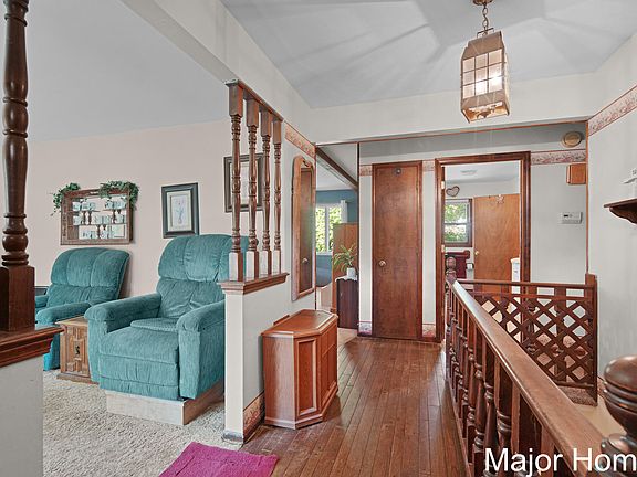 5th image of 6863 Bridgeport Dr