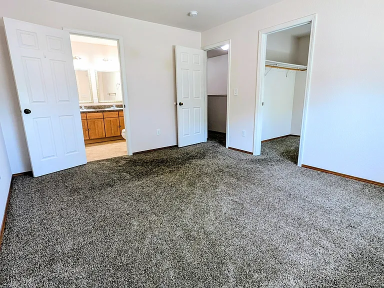 1402 Hall St #B — Photo 8