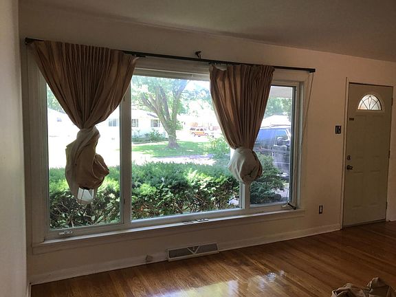 2nd image of 3936 Tipton Dr