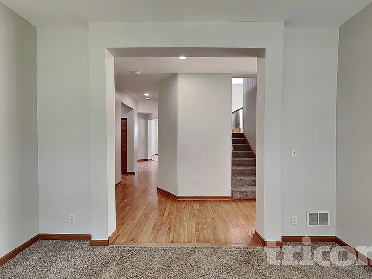 1278 McDole Dr — Photo 3