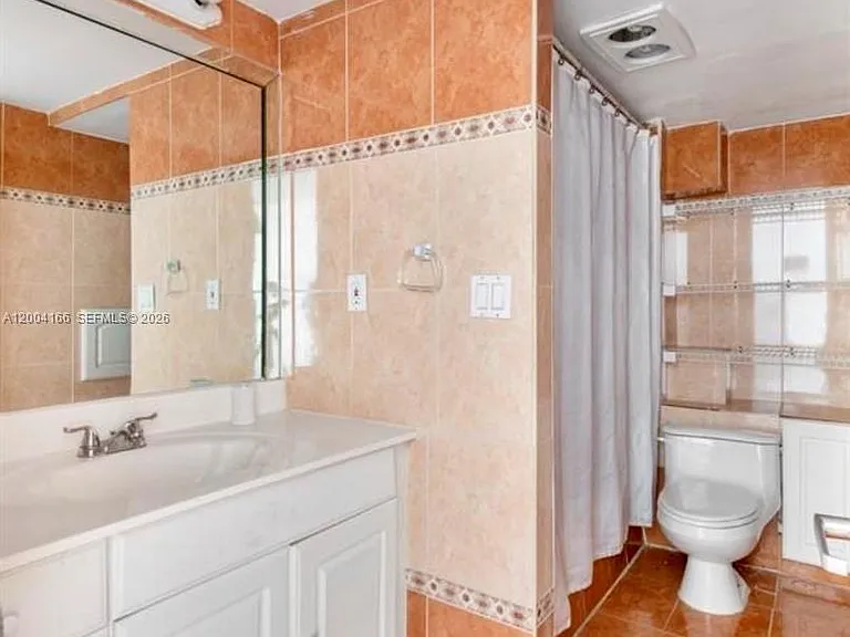 555 NE 15th St #420 — Photo 8
