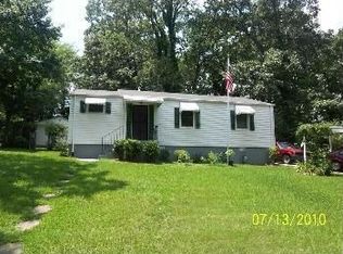 3093 Delowe Dr, East Pt, GA