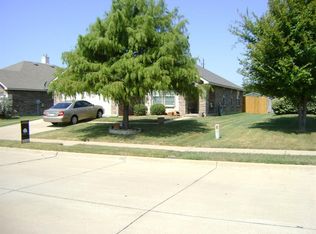 1340 Connie St, Burleson, TX 76028