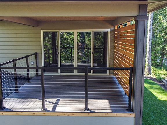 3rd image of 8639 Evergreen Drive NE