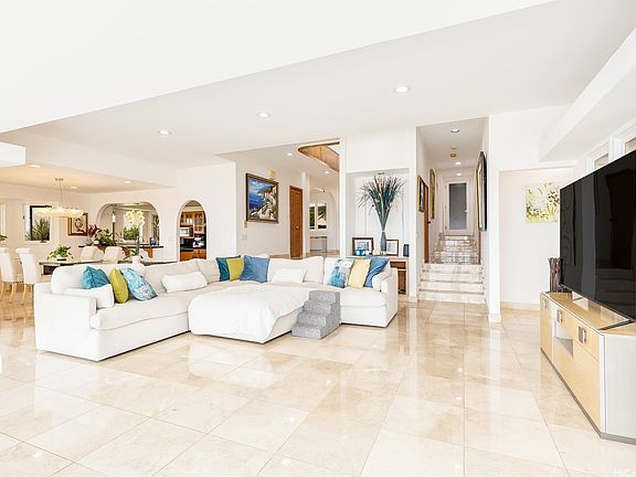4th image of 869 Ikena Cir