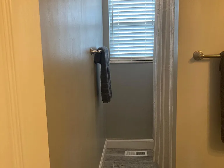 490 Beechwood Cir — Photo 6