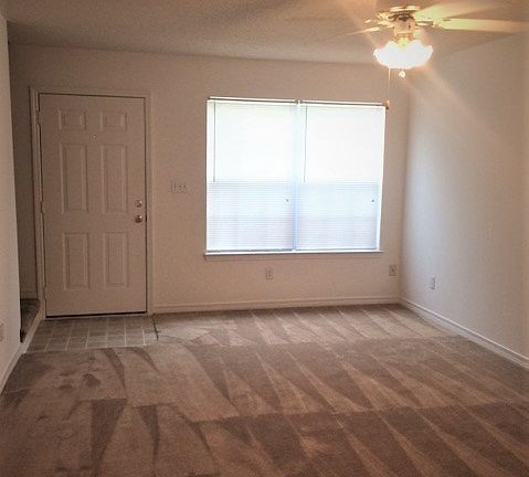 2nd image of 585 Bob Sikes Blvd