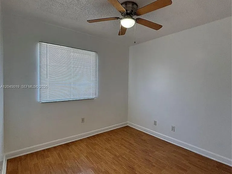 21339 SW 87th Ct — Photo 8