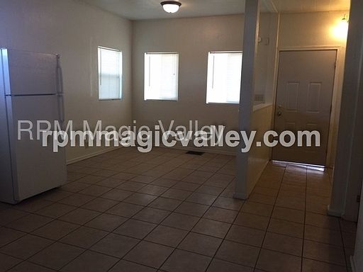 2nd image of 147 Quincy St #A