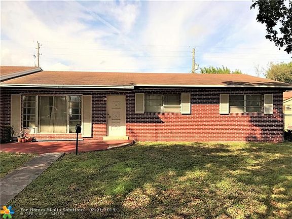 2nd image of 1845 NE 171st St