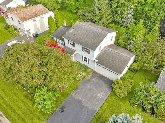 2nd image of 100 Rodney Ln