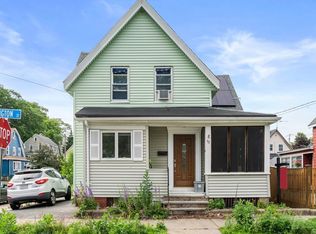 90 Lexington St, Lynn, MA 01902