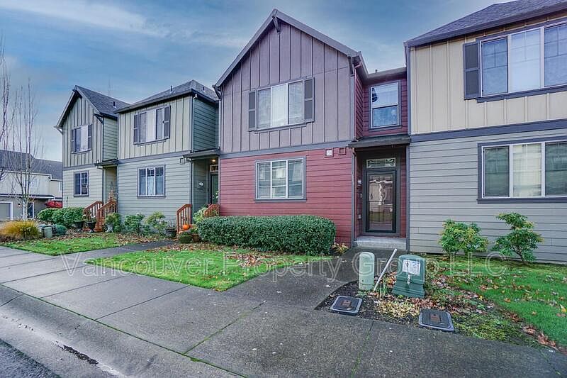 1st image of 1529 NE 87th Way