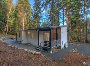 2567 Raccoon Point Rd, Eastsound, WA 98245