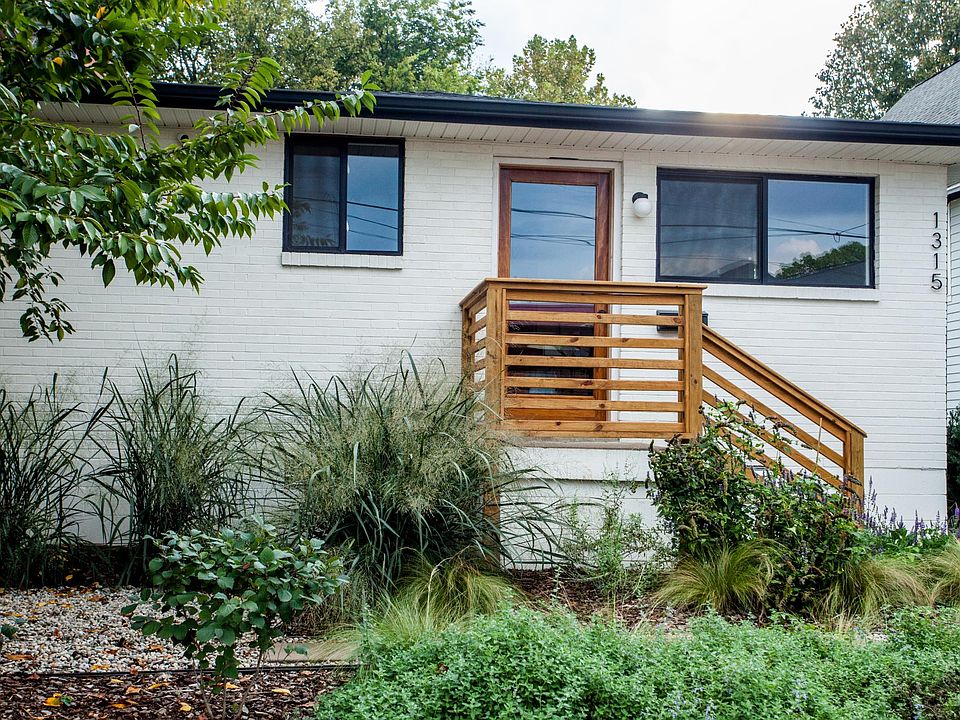 Front of Triplex (Apt A's front Door)