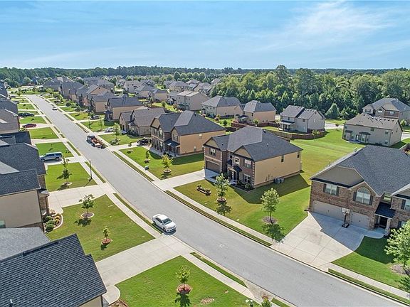 3rd image of 610 Besra Dr