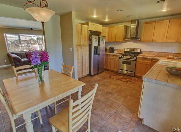 4th image of 15872 Standish Ln