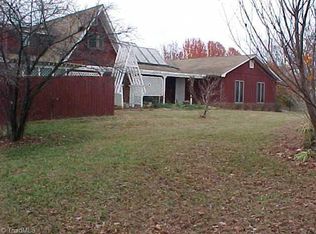 3188 State Highway 8, Walnut Cove, NC 27052