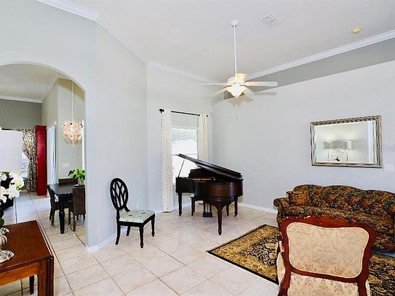 5th image of 3223 Bayview Ln