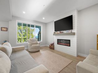 47203 Vista Pl #25, Chilliwack, BC V2R 6E2