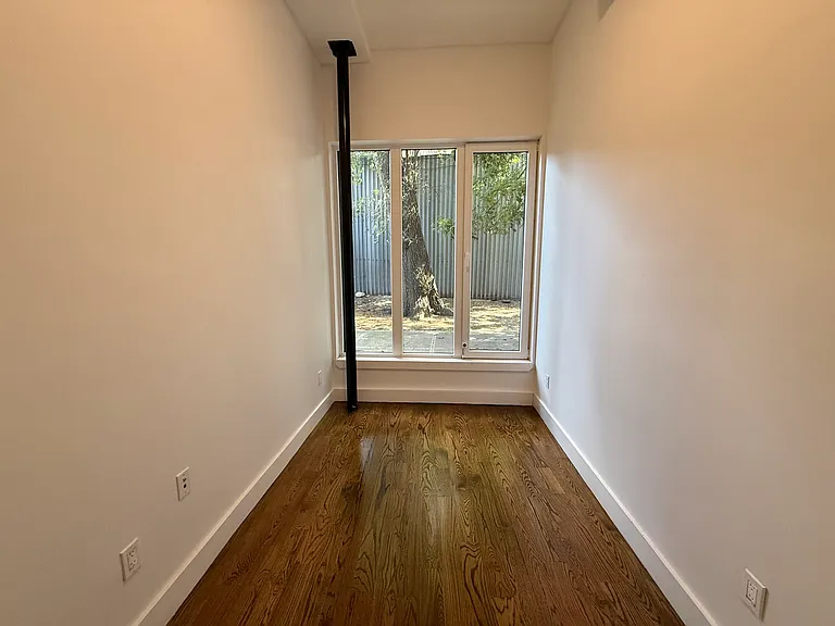 116 Seigel St #2 — Photo 8