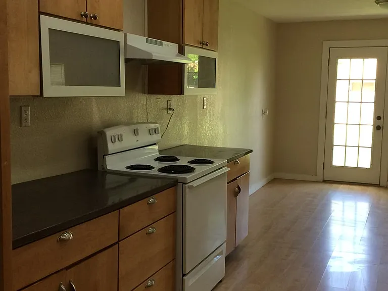 Stove and Dishwasher