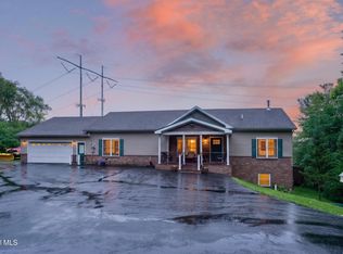 6373 Hawes Rd, Altamont, NY 12009