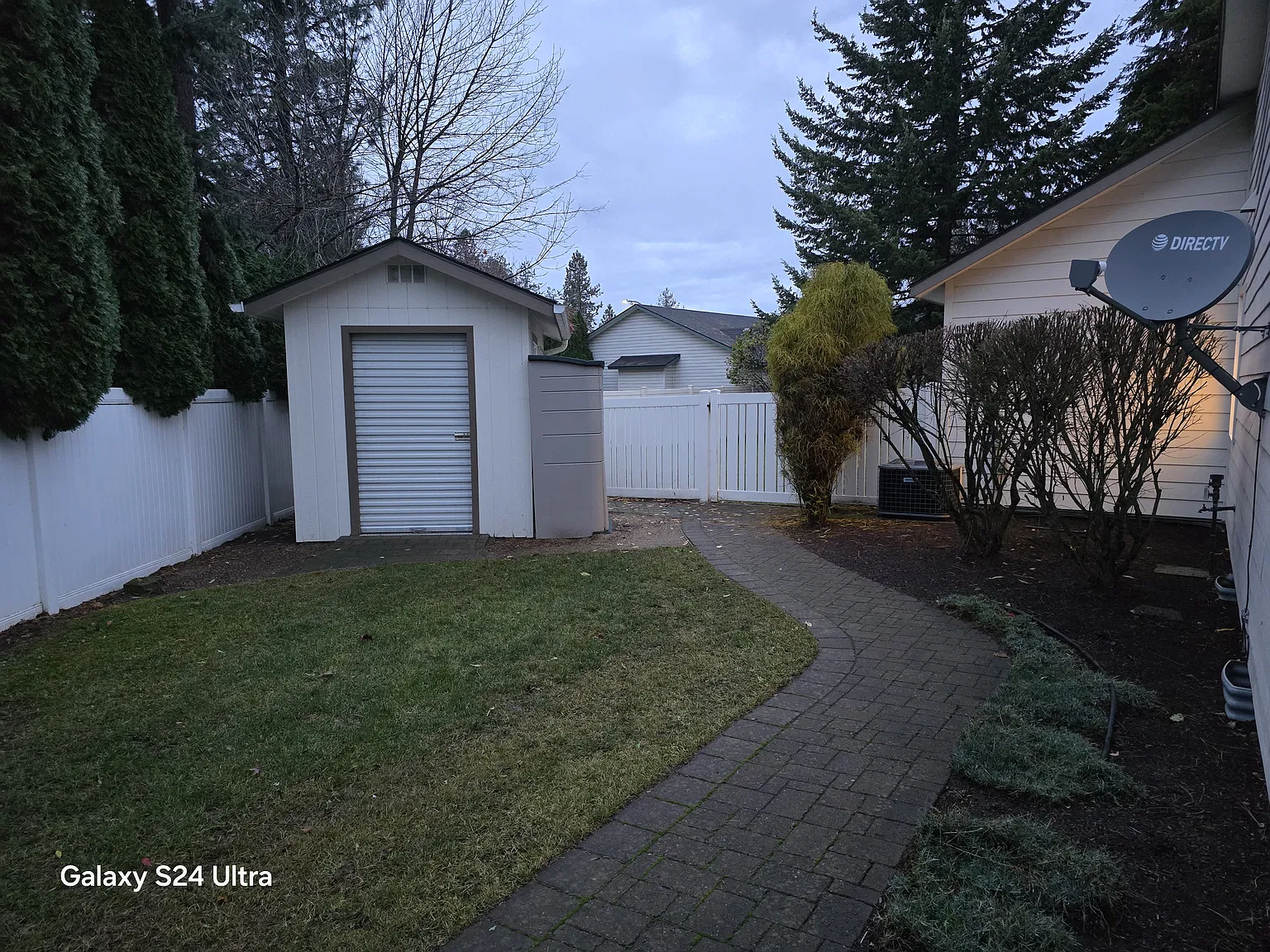 3 bed, 1844 sqft, $2,595 — Photo 3