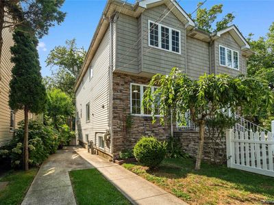 136 Holland Avenue, Staten Island, NY, 10303
