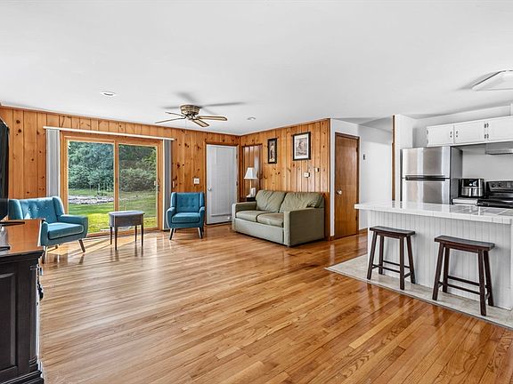 5th image of 1158-1158 Millers Falls Rd #A