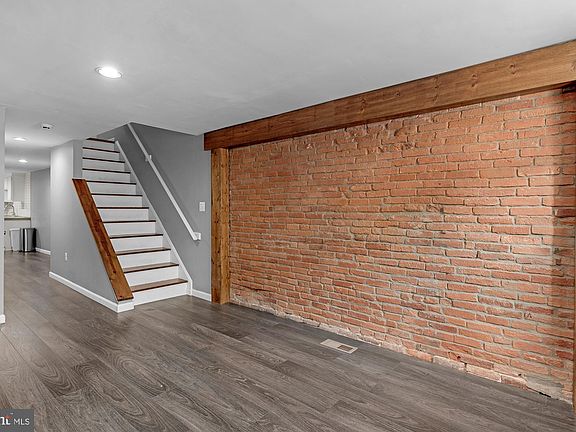 2nd image of 106 S Regester St