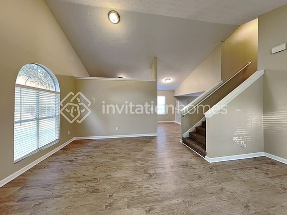 5th image of 2169 Silver Thorn Ct