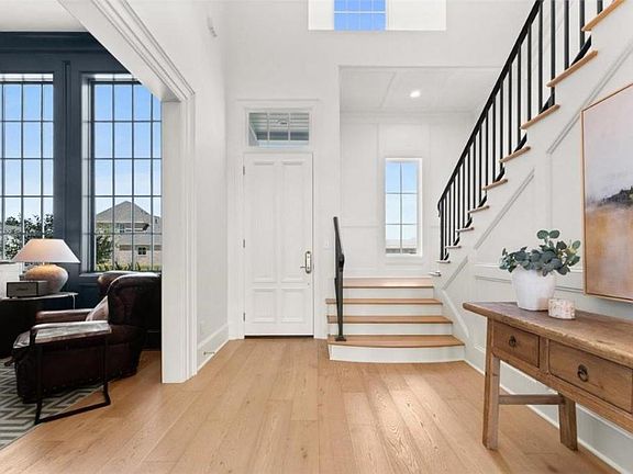 4th image of 6537 White Oleander Cir E