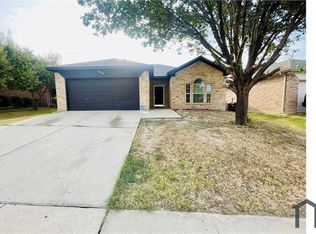 6344 Waterhill Ln, Fort Worth, TX 76179