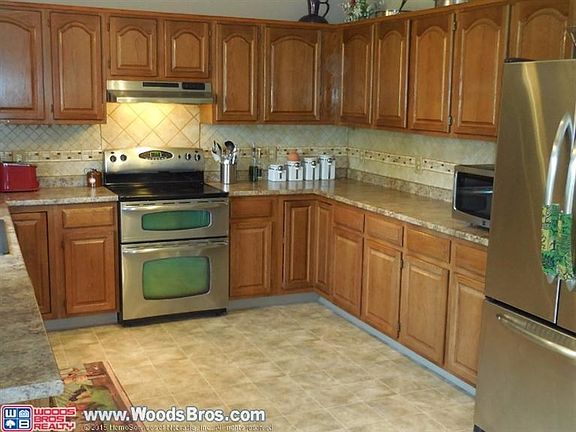 5th image of 9160 Leighton Ave