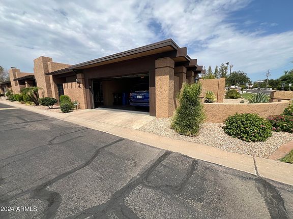 2nd image of 6501 N LA PALOMA OESTE --