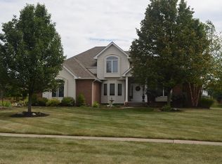 1061 Old Eagle Dr, Brunswick, OH 44212
