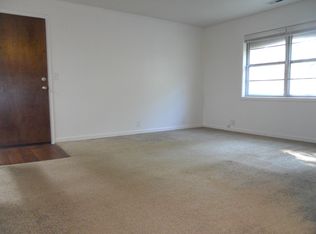 2006 W 27th St #3, Lawrence, KS 66046
